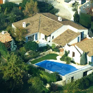 https://maison-dhotes-escale-dazur.fr-provencehotel.com